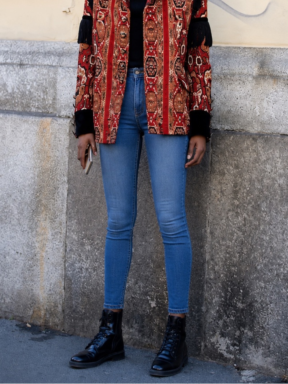 Denim Forum Aritzia Nico Mid-Rise Skinny Crop raw hem